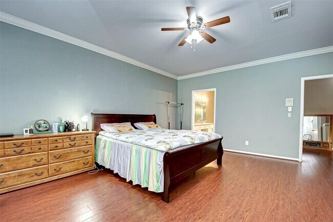 Building Photo - 6000 Reims Rd