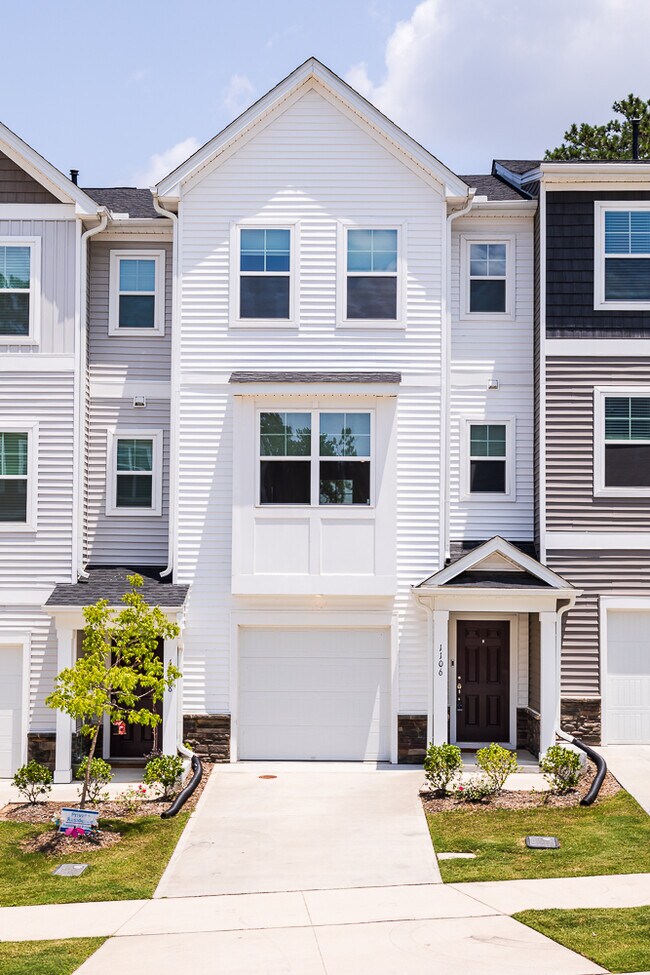 Building Photo - 1106 Shoreside Dr