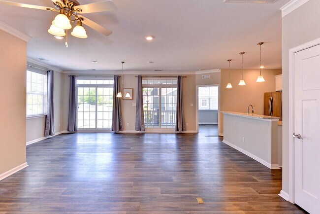 Building Photo - 2702 Queens Path, Williamsburg VA 23185