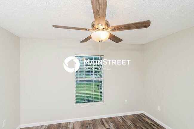 Building Photo - 3 Bedroom Pet-Friendly Home in PALM BAY, F...