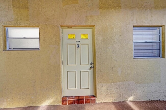 Primary Photo - 5140 SW 40th Ave