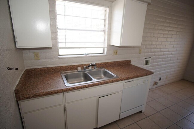 Building Photo - 11212 Wharf Cove Dr