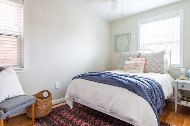 Building Photo - 601 N West St