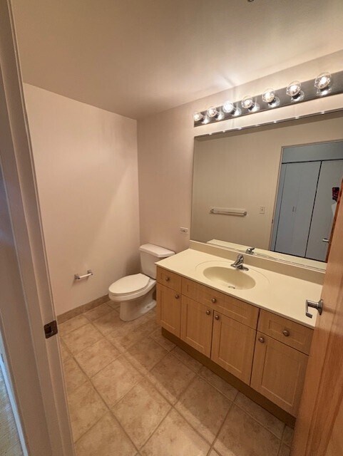 Building Photo - 1845 S Michigan Ave