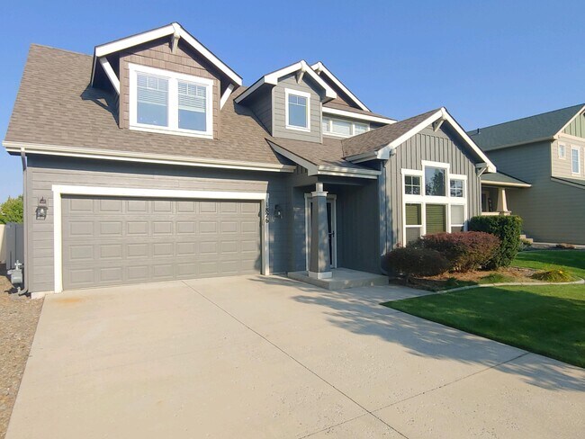 Primary Photo - 1826 N Meyers Rd