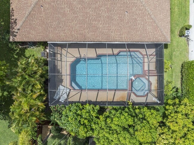 Building Photo - 13679 Callington Dr