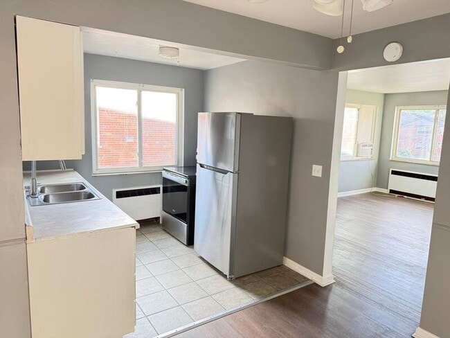 Building Photo - 3926 E Gatewood Ln