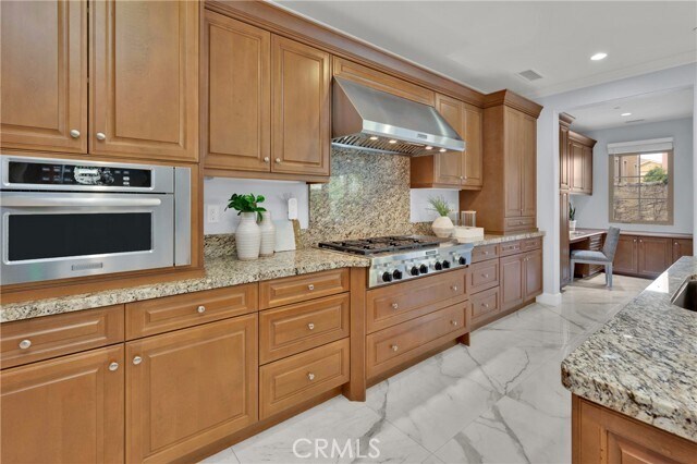 Building Photo - 67 Livia