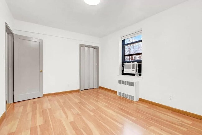 Building Photo - 138-12 28th Rd
