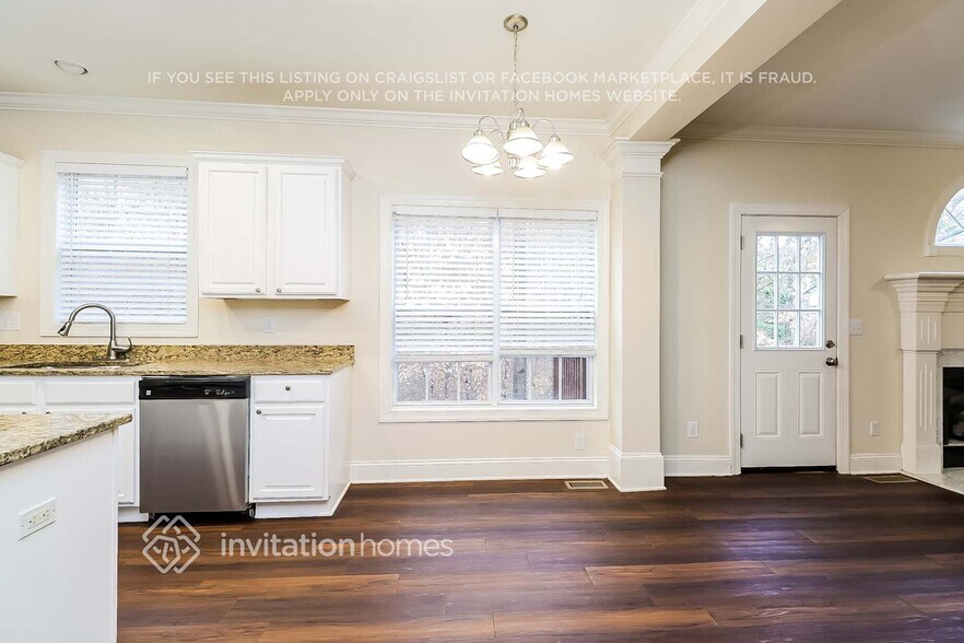 Building Photo - 14004 Ballantyne Meadows Dr