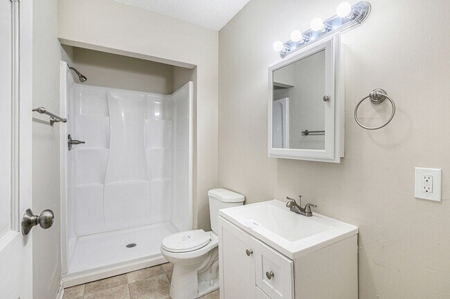 Building Photo - 4299 N Belsay Rd