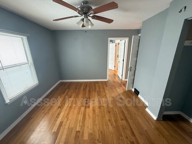 Building Photo - 4410 Fairmount Ave