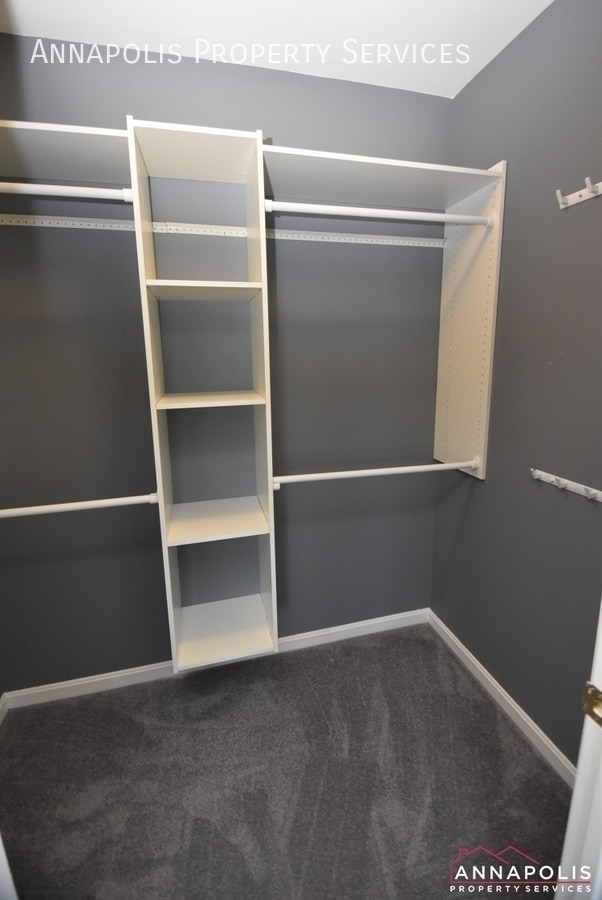 Building Photo - 315 Eagles Landing Ct