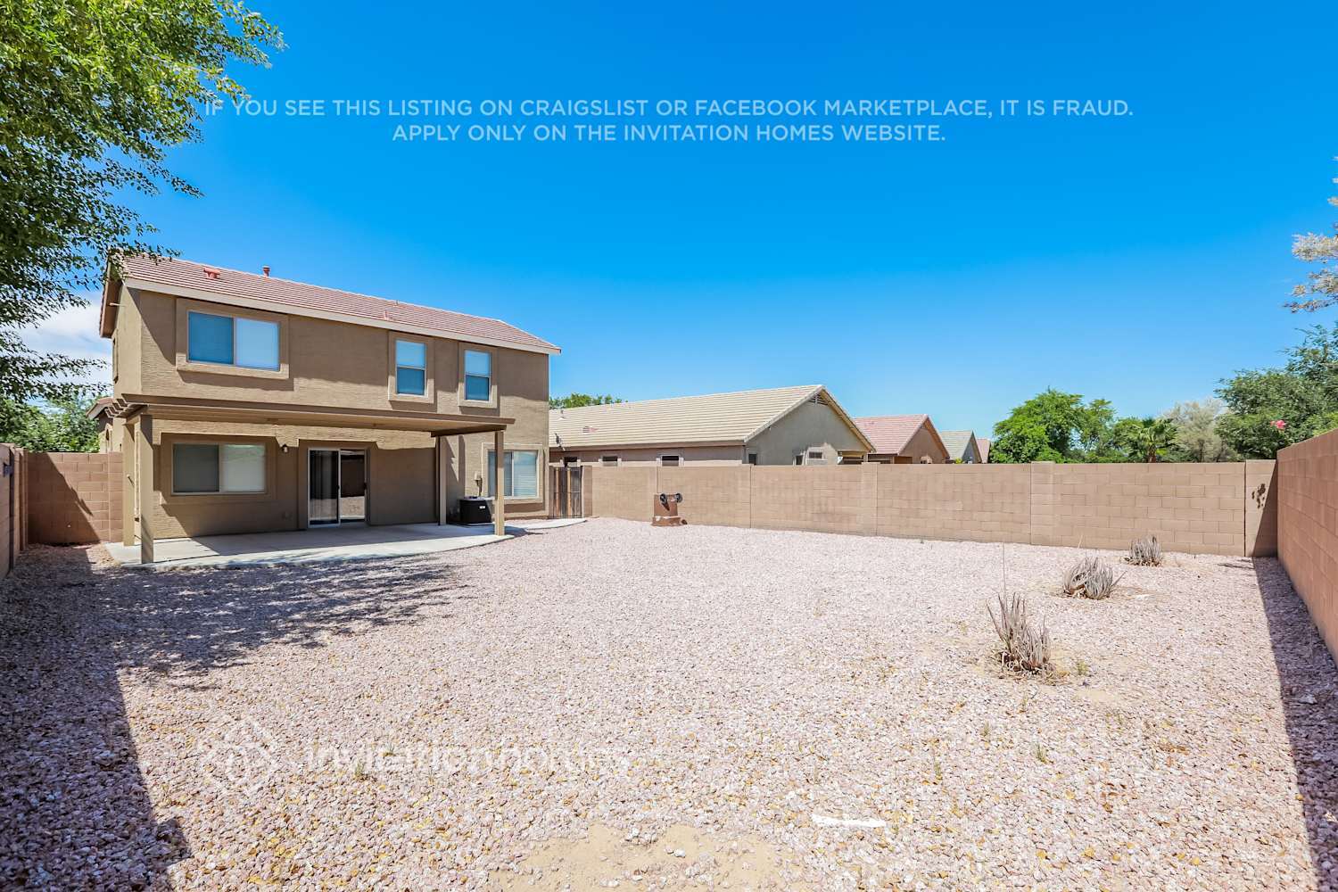 Building Photo - 1382 E Penny Ln