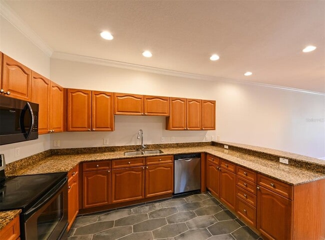 Building Photo - 277 Valencia Cir