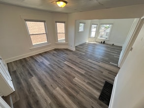 Building Photo - 2408 W High St