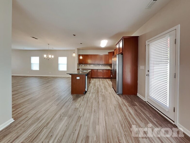 Building Photo - 616 Sawtooth Oak Drive