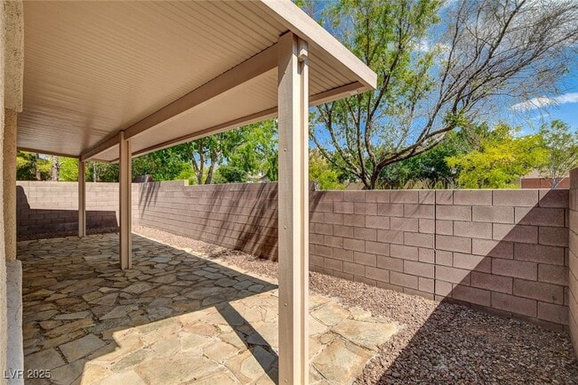 Building Photo - 10482 Calico Pines Ave