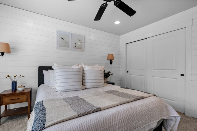 Building Photo - 11311 66th Ave