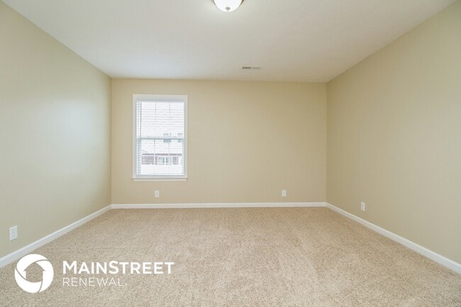Building Photo - 1513 Sunray Dr