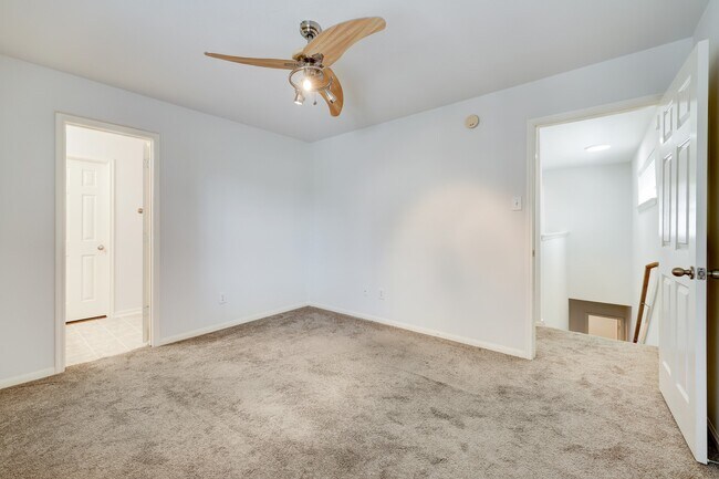 Building Photo - 1161 Eden Park Ln