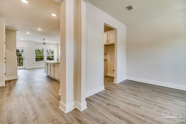 Building Photo - 7917 Sweet Retreat Ln