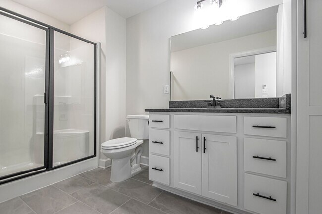 Building Photo - 1 Bed 1.5 Bath Luxury Energy Efficient Tow...