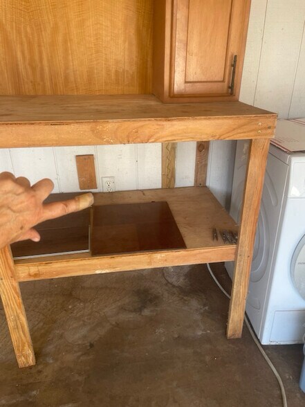 Building Photo - 264 Elilani St