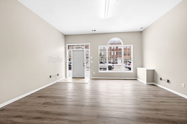 Building Photo - 14204 Lakeside Blvd N
