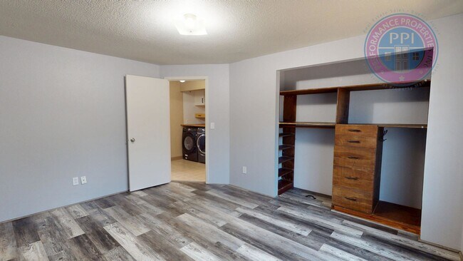 Building Photo - 11665 SW Sheffield Cir