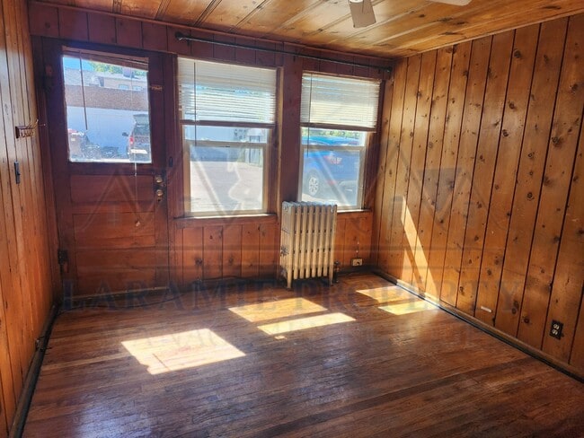 Building Photo - 1 Bedroom 1 Bathroom Apartment