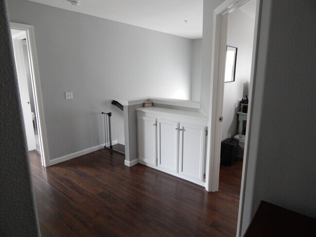 Top of Stairway - 1863 Blackwood Common