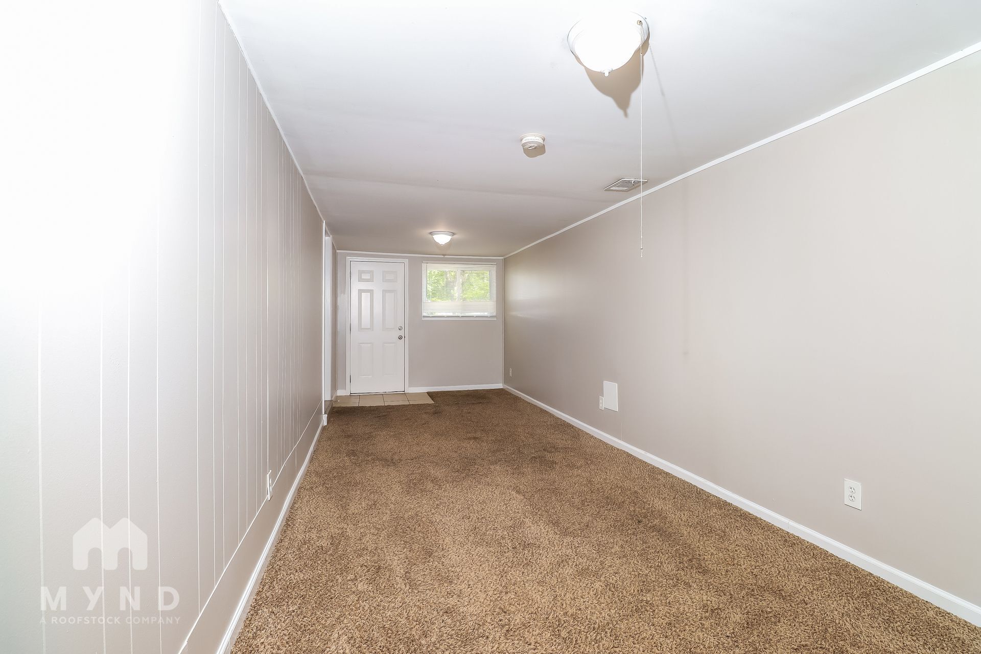 Building Photo - 3049 Bluefield Dr
