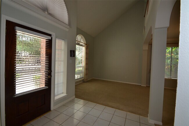 Building Photo - 15307 Amesbury Ln