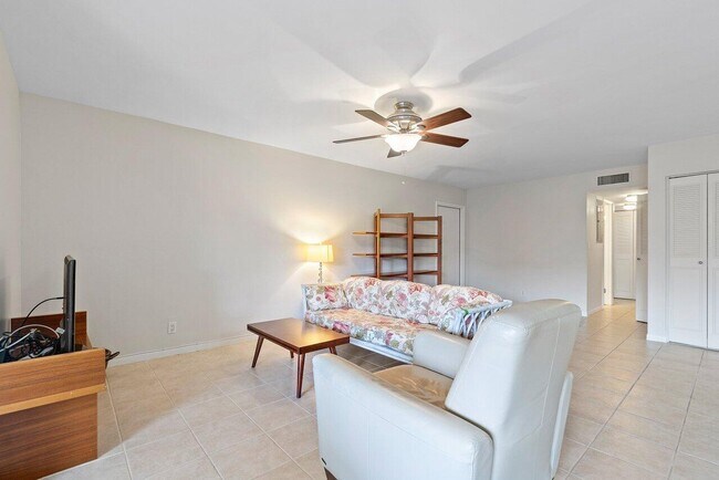 Building Photo - 22089 Cocoa Palm Way