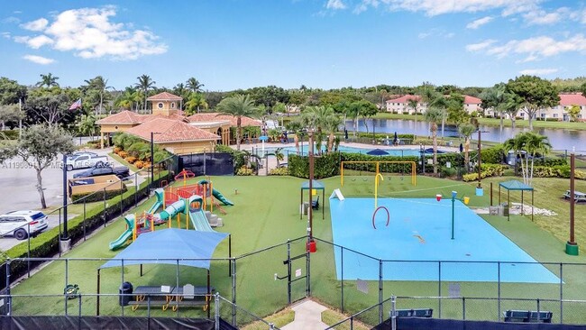 Building Photo - 6313 Paradise Cove