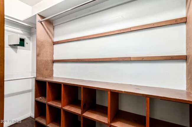 Building Photo - 7340 N 7th Ave