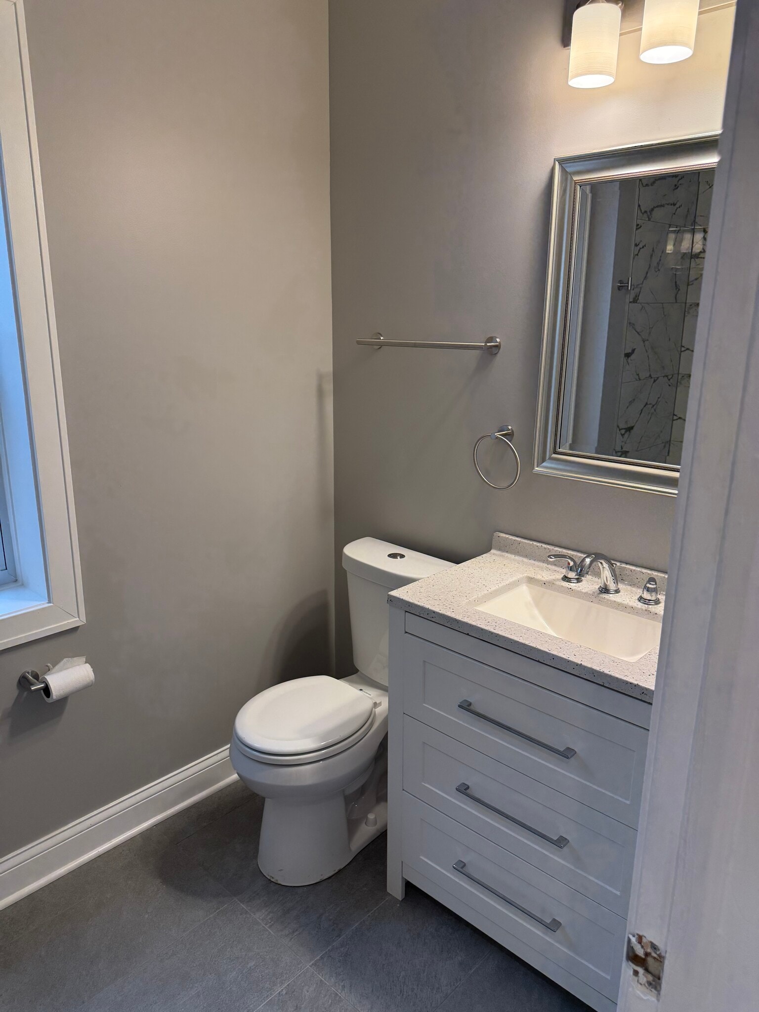 Bathroom - 9438 S Bishop