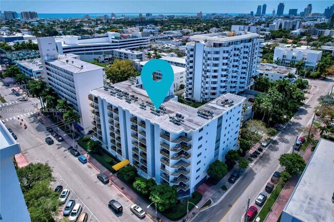 Building Photo - 1340 Lincoln Rd