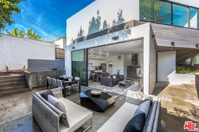 Building Photo - 855 Hilldale Ave