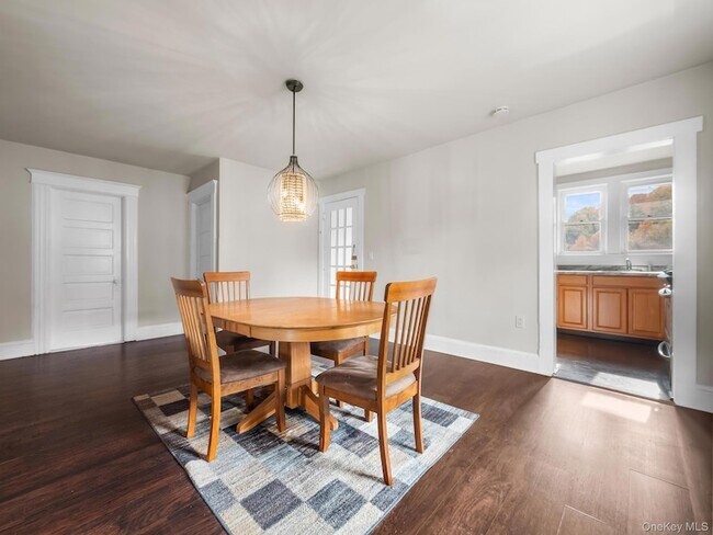 Building Photo - 109 Cooper Dr