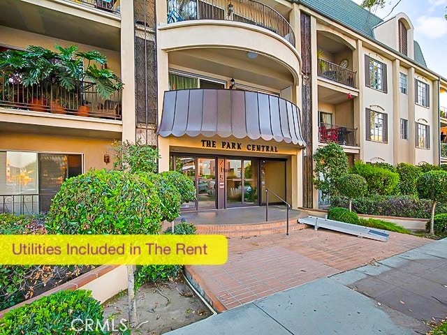 Building Photo - 215 N Kenwood St