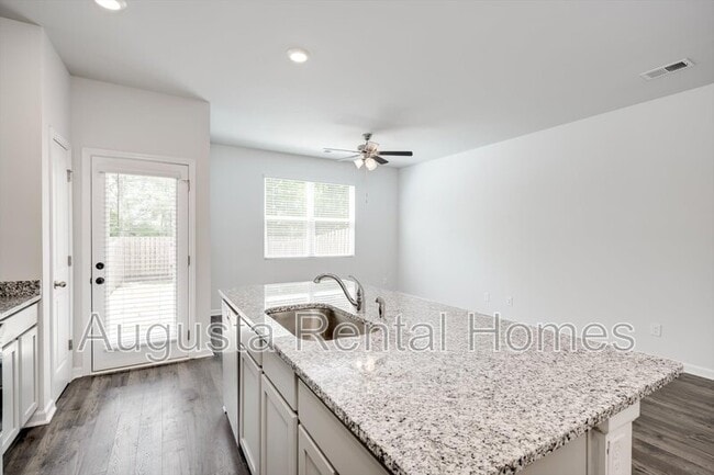 Building Photo - 3504 Firestone Dr