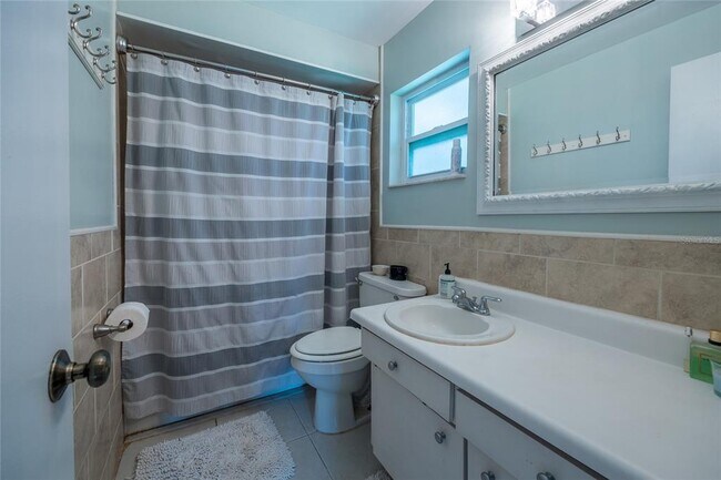 Building Photo - 795 San Salvador Dr