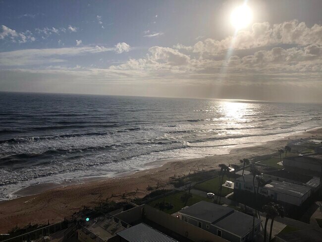 Building Photo - 1415 Ocean Shore Blvd