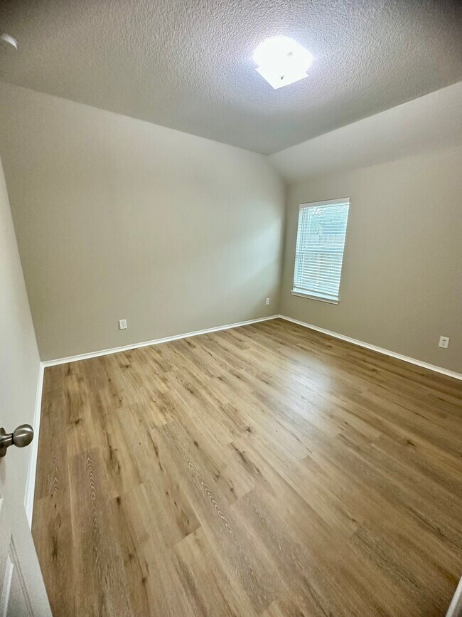 Building Photo - 3426 Hughes Mdw Wy