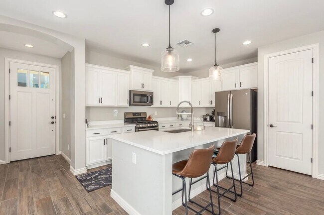 Building Photo - Welcome to your next home at Cooley Station!