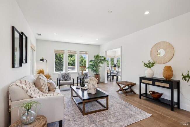 Building Photo - Newly Renovated Ross Four Bedroom & Three Bathroom Home on 1/2 acre with AC and Views