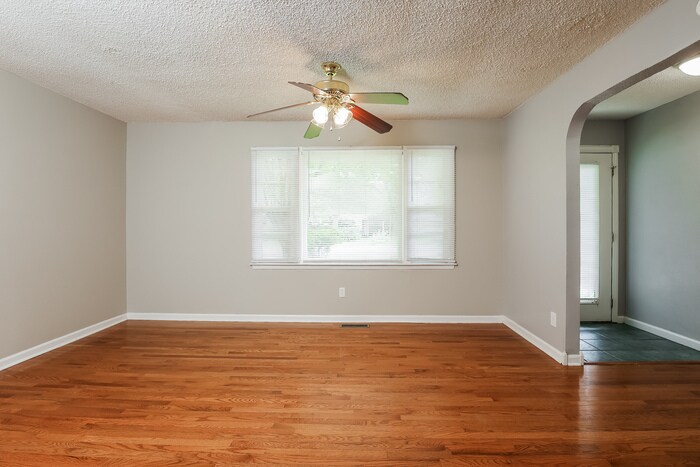 Building Photo - 123 Belknap Rd