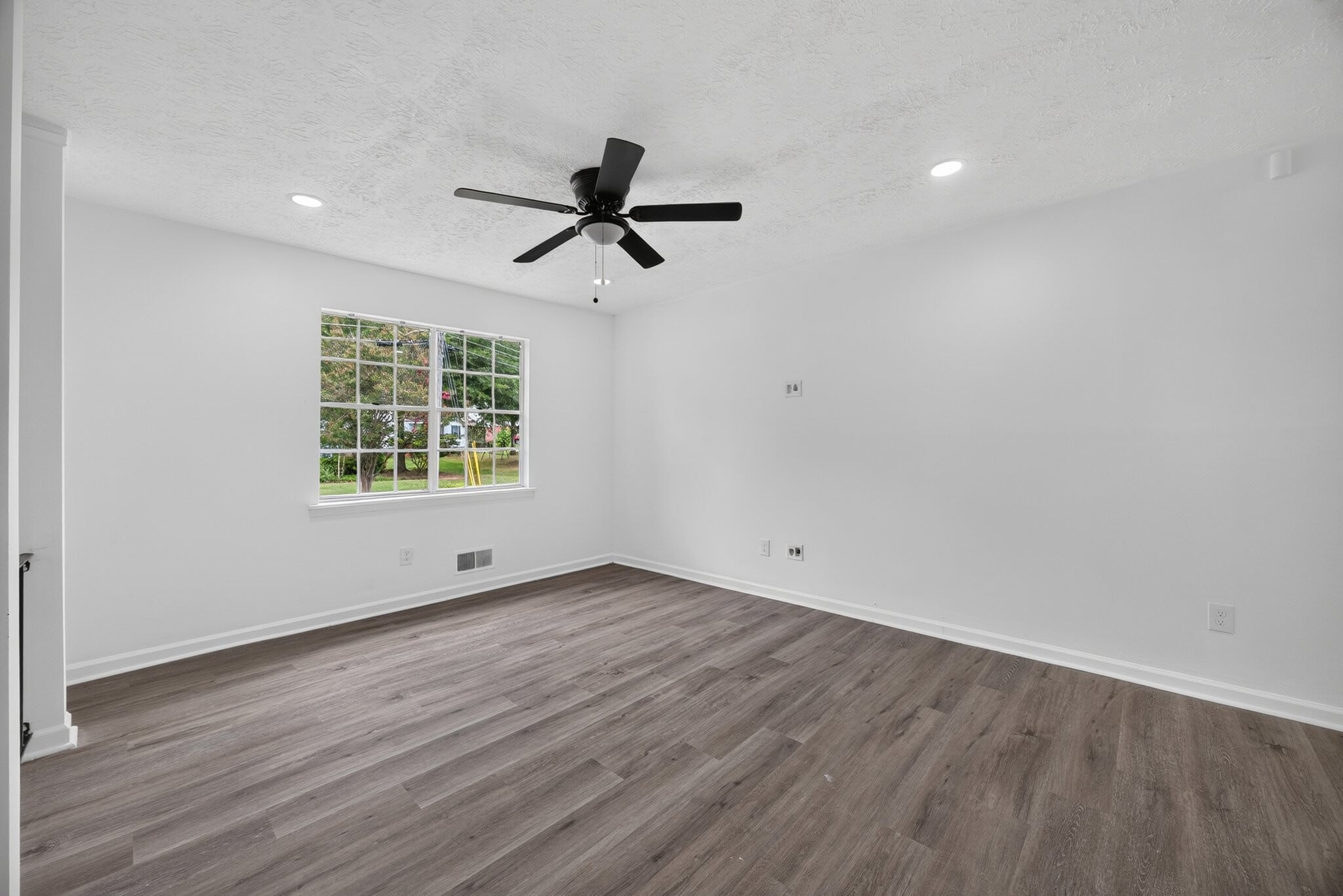 Building Photo - 9175 Settlers Grove Rd NE